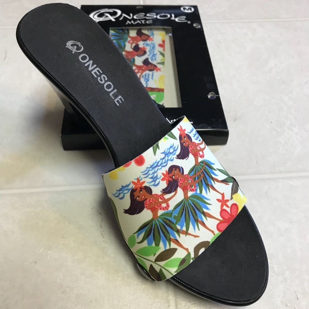 OneSole NIB Hawaiian Hula Top